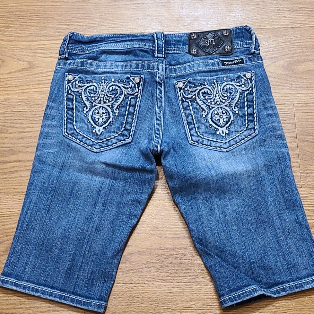 MISS ME VINTAGE JEANS SHORTS WOMEN'S 26x10 JUNIOR'S FADED, DISTRESSED BERMUDA